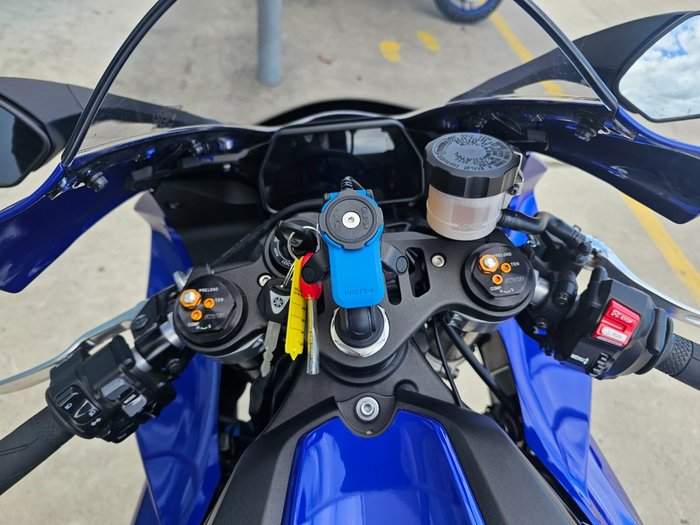 2023 Yamaha YZF-R1 Blue