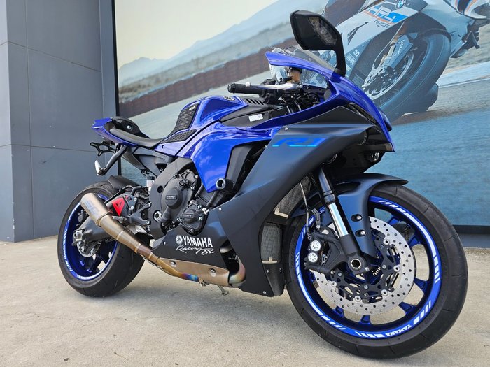 2023 Yamaha YZF-R1 Blue