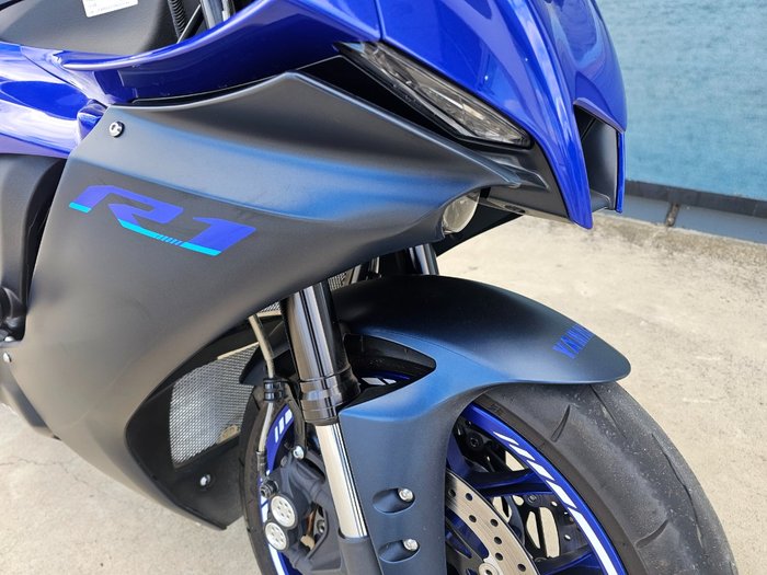 2023 Yamaha YZF-R1 Blue