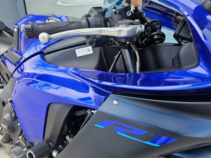 2023 Yamaha YZF-R1 Blue