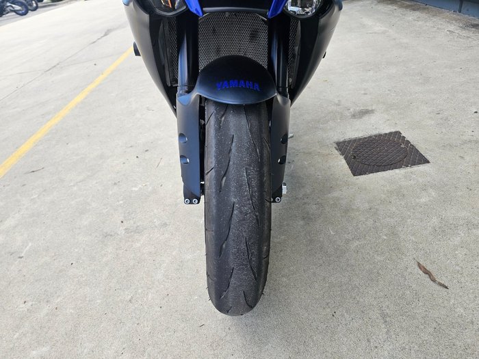 2023 Yamaha YZF-R1 Blue