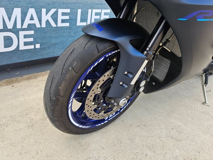 2023 Yamaha YZF-R1 Blue