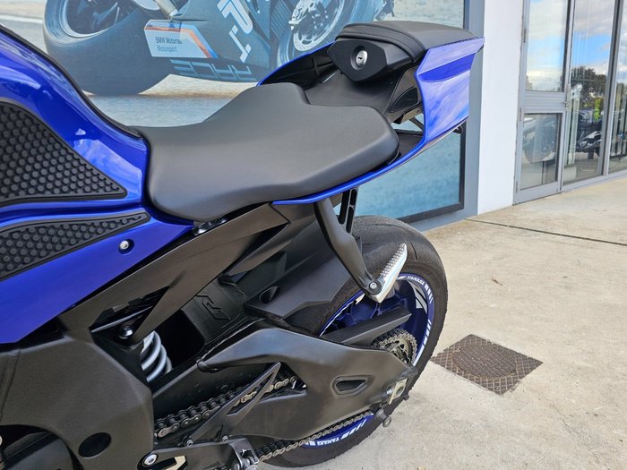 2023 Yamaha YZF-R1 Blue