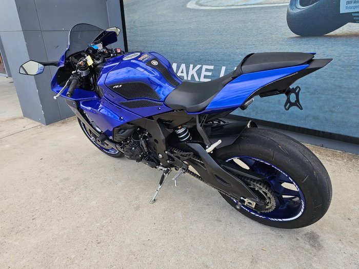 2023 Yamaha YZF-R1 Blue