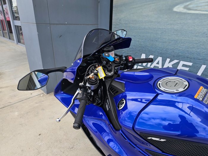 2023 Yamaha YZF-R1 Blue
