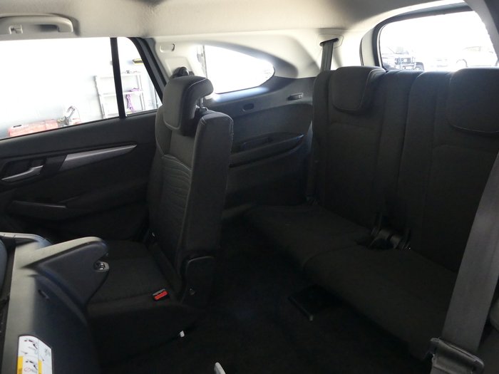 2021 Isuzu MU-X LS-M