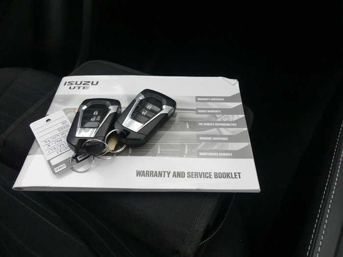 2021 Isuzu MU-X LS-M