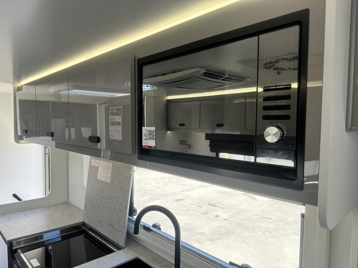 2025 JB Caravans Scorpion Sting Air 21'6 Rear Door