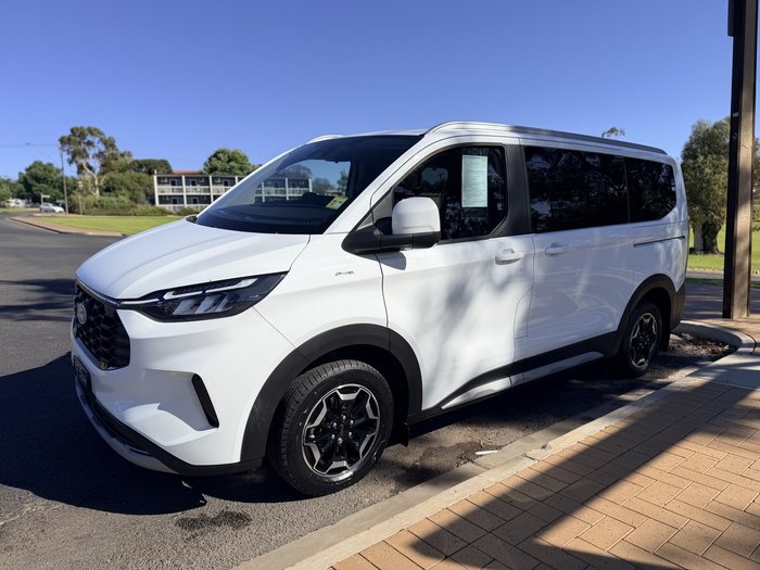 2025 Ford Tourneo Active