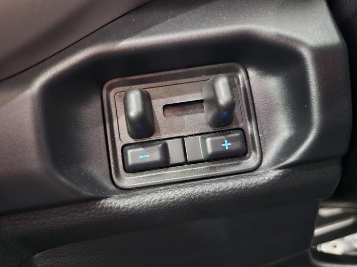 2025 Ford Everest Ambiente