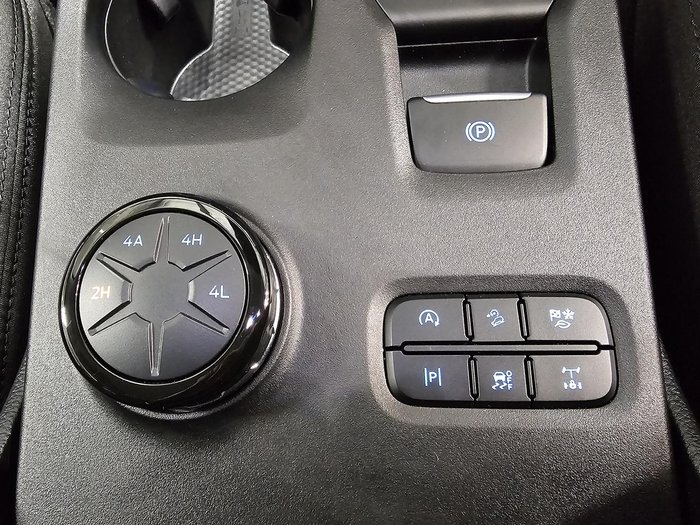 2025 Ford Everest Ambiente