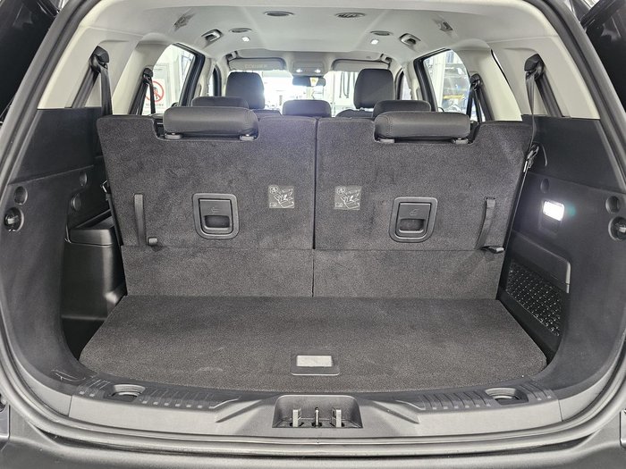 2025 Ford Everest Ambiente