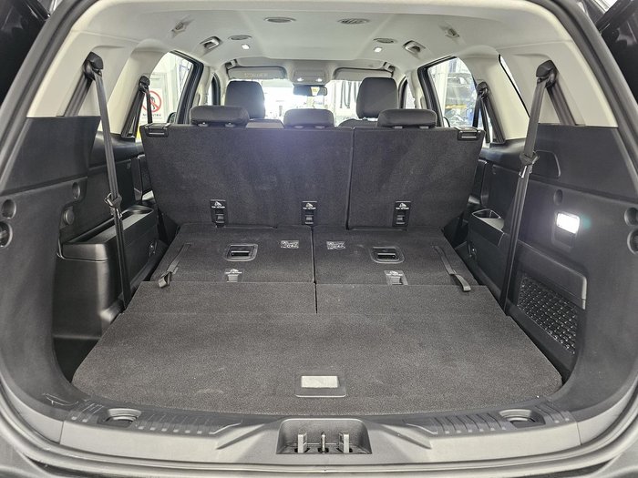 2025 Ford Everest Ambiente