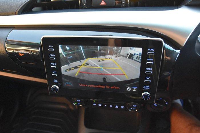 2025 Toyota Hilux SR5 GUN126R 4X4 Dual Range Stunning Silver