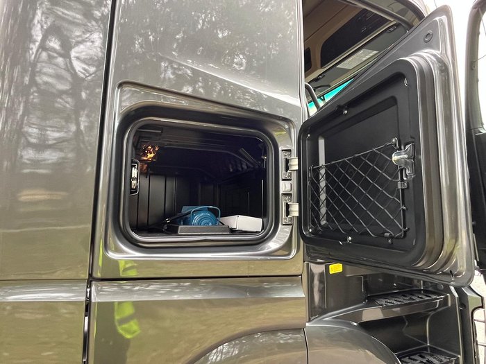 2025 Mercedes-Benz Actros 2663