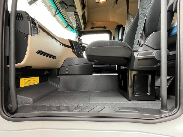 2024 Mercedes-Benz Actros 2535 White