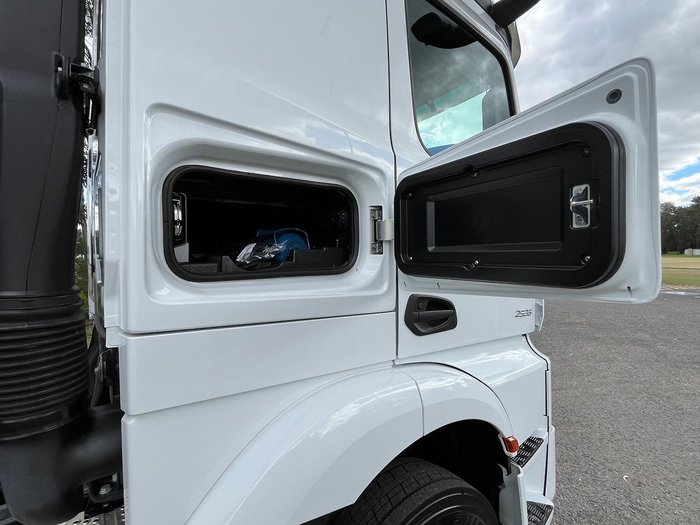 2024 Mercedes-Benz Actros 2535 White