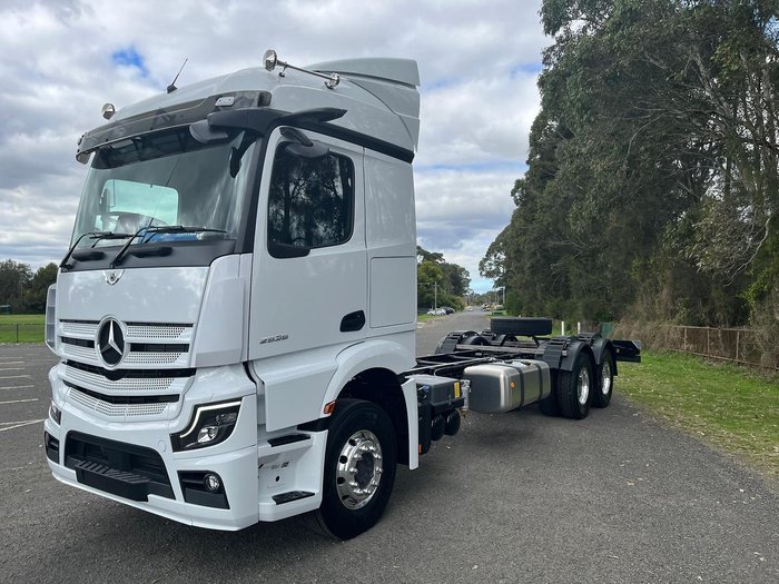 2024 Mercedes-Benz Actros 2535 White