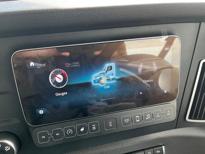 2024 Freightliner Cascadia 116 White