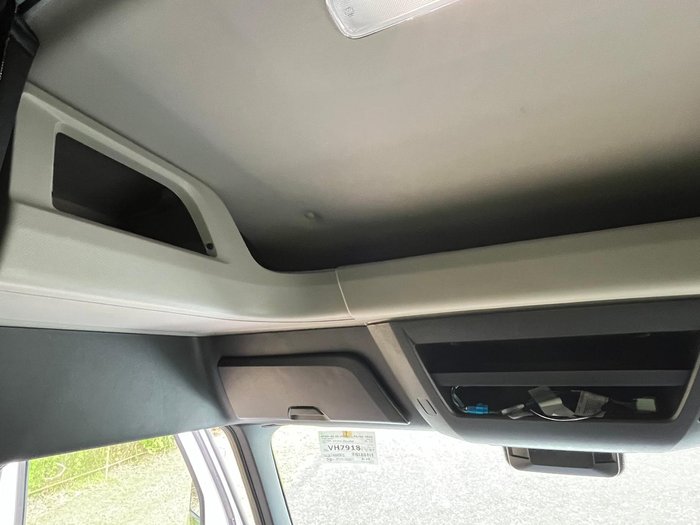 2025 Freightliner Cascadia 126 White