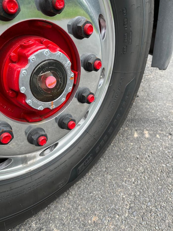 2024 Freightliner Cascadia 126 Tipper White