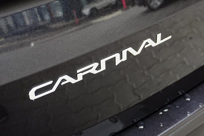 2023 Kia Carnival S