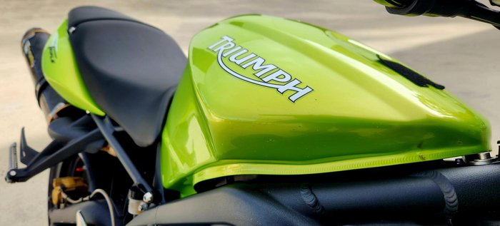 2008 Triumph Street Triple 675 Street Triple Green