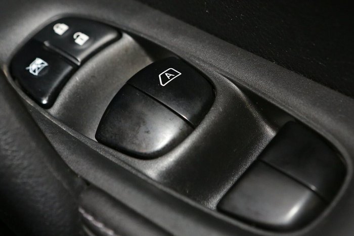 2021 Nissan X-TRAIL ST