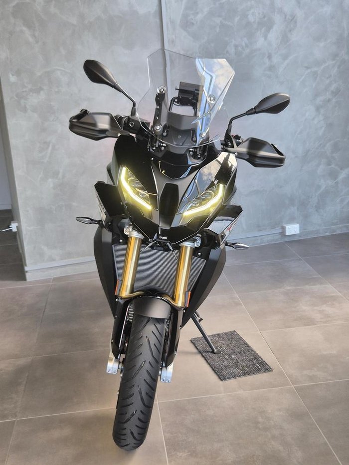 2025 BMW S 1000 XR S 1000 Black