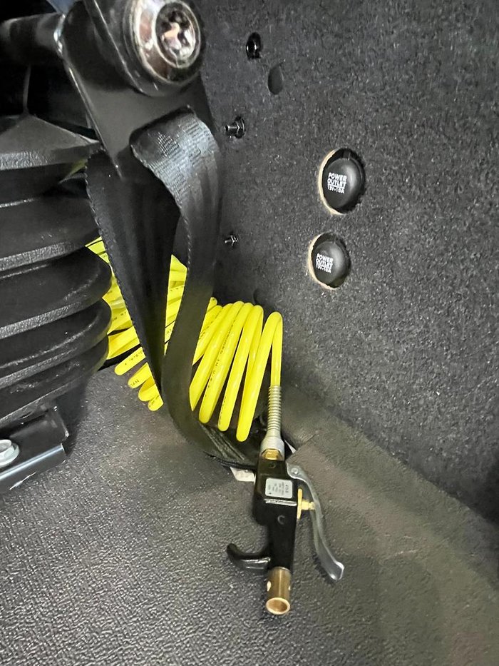 2025 Freightliner Cascadia 126 White