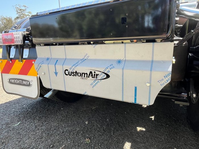 2025 Freightliner Cascadia 126 White