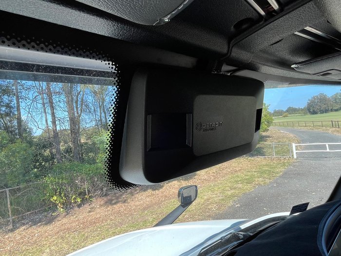 2025 Freightliner Cascadia 126 White