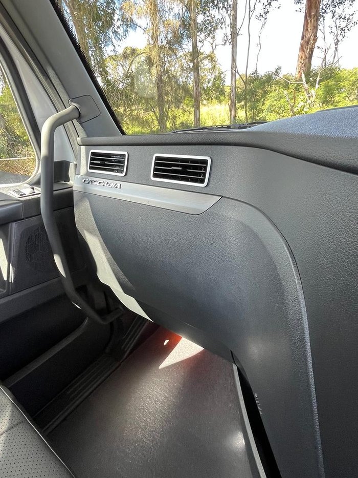 2023 Freightliner Cascadia 126 White