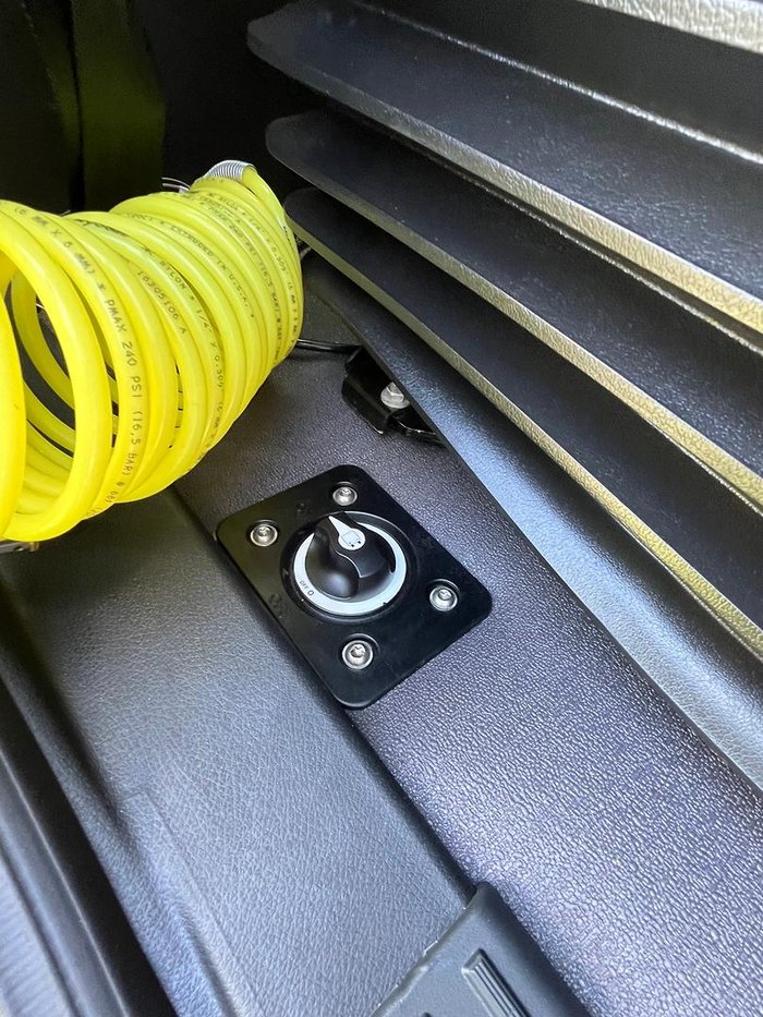 2023 Freightliner Cascadia 126 White