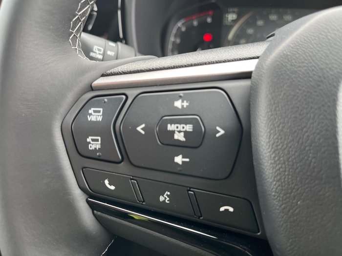 2025 Isuzu MU-X LS-T