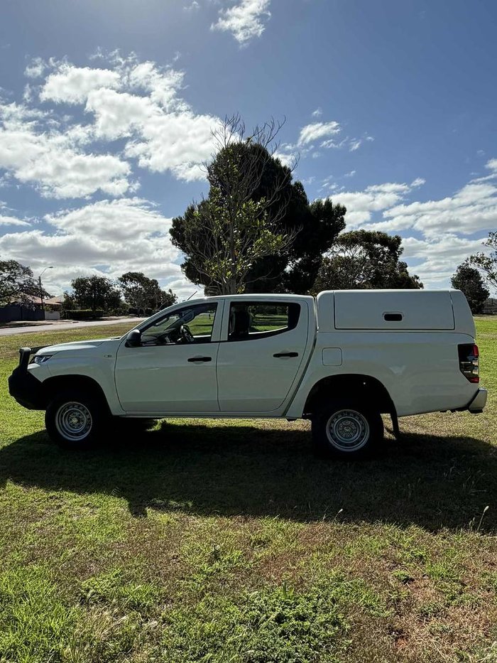 2021 Mitsubishi Triton GLX