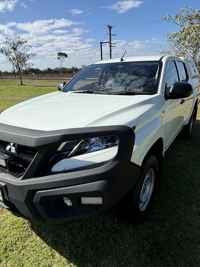 2021 Mitsubishi Triton GLX
