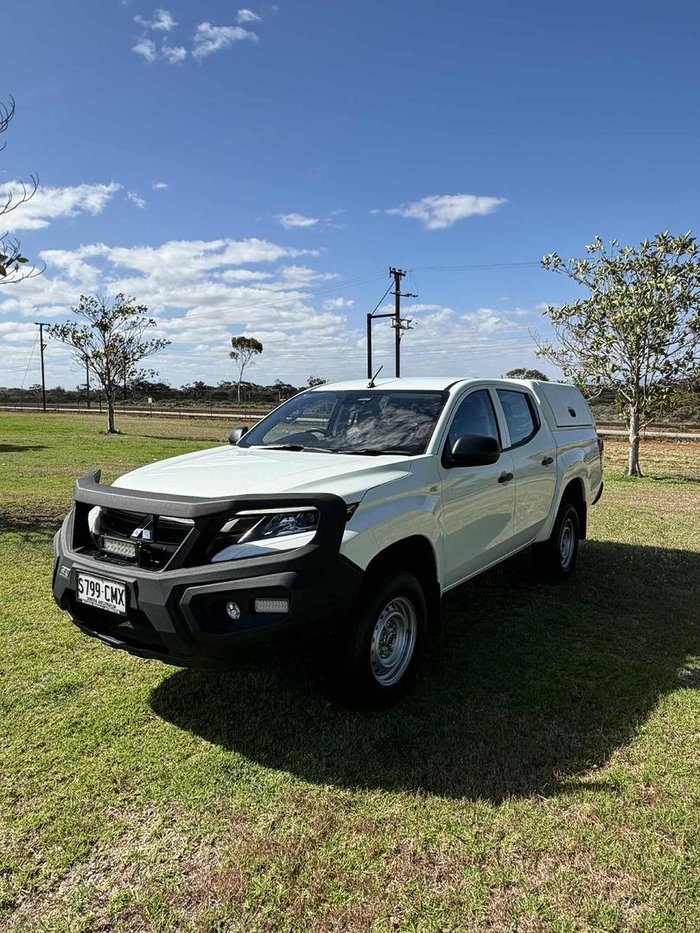 2021 Mitsubishi Triton GLX