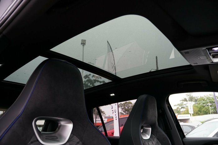 2025 Volkswagen Tiguan 150TSI R-Line