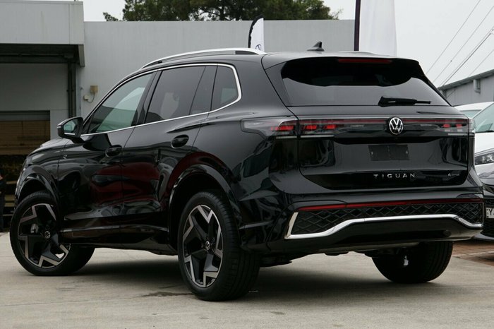 2025 Volkswagen Tiguan 150TSI R-Line