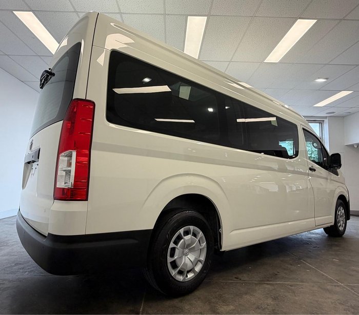 2019 Toyota Hiace Commuter