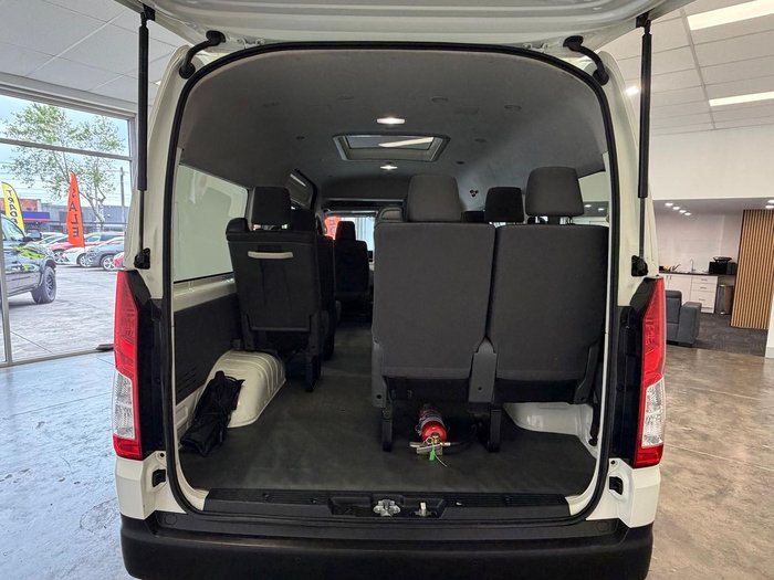 2019 Toyota Hiace Commuter