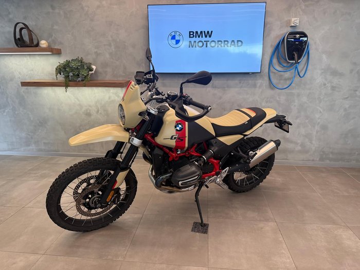 2025 BMW