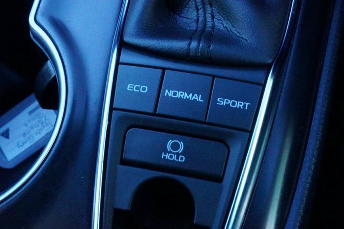 2020 Toyota Camry SX