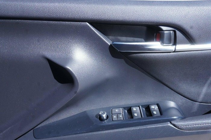 2020 Toyota Camry SX