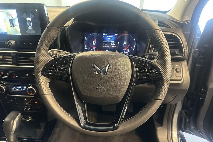 2025 Mahindra XUV3XO AX7L