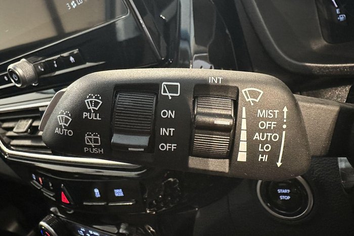 2025 Mahindra XUV3XO AX7L