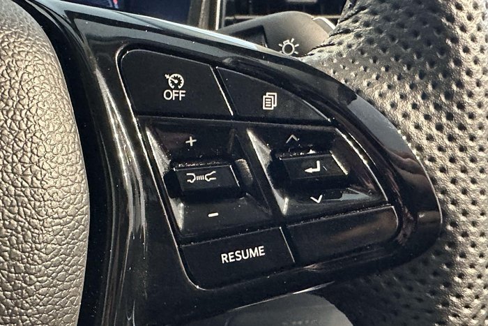 2025 Mahindra XUV3XO AX7L