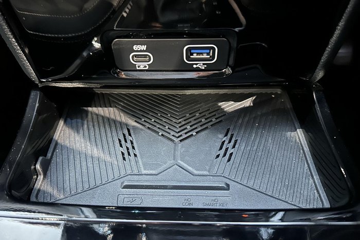 2025 Mahindra XUV3XO AX7L