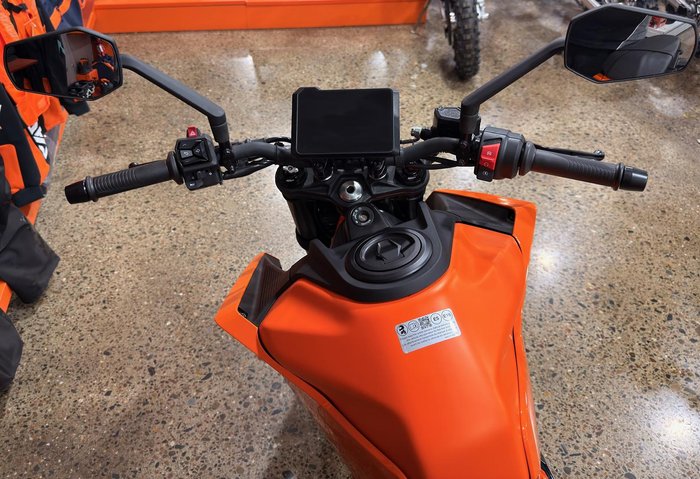 2025 KTM 390 Duke